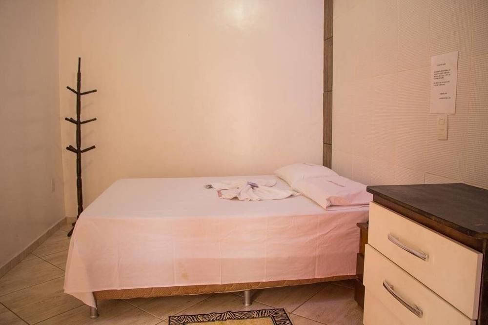 Pousada Dubai Κουιαμπά Εξωτερικό φωτογραφία